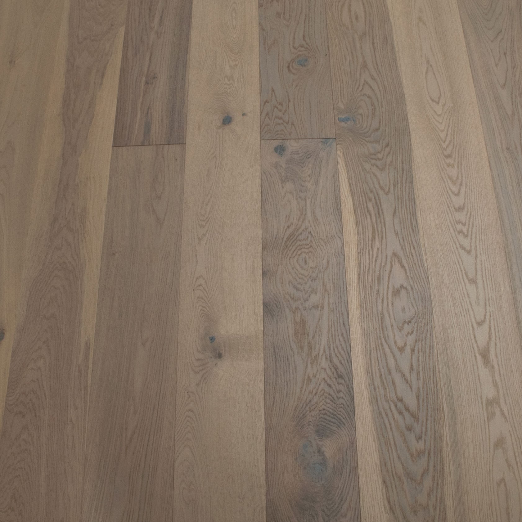 Log haven floor vertical