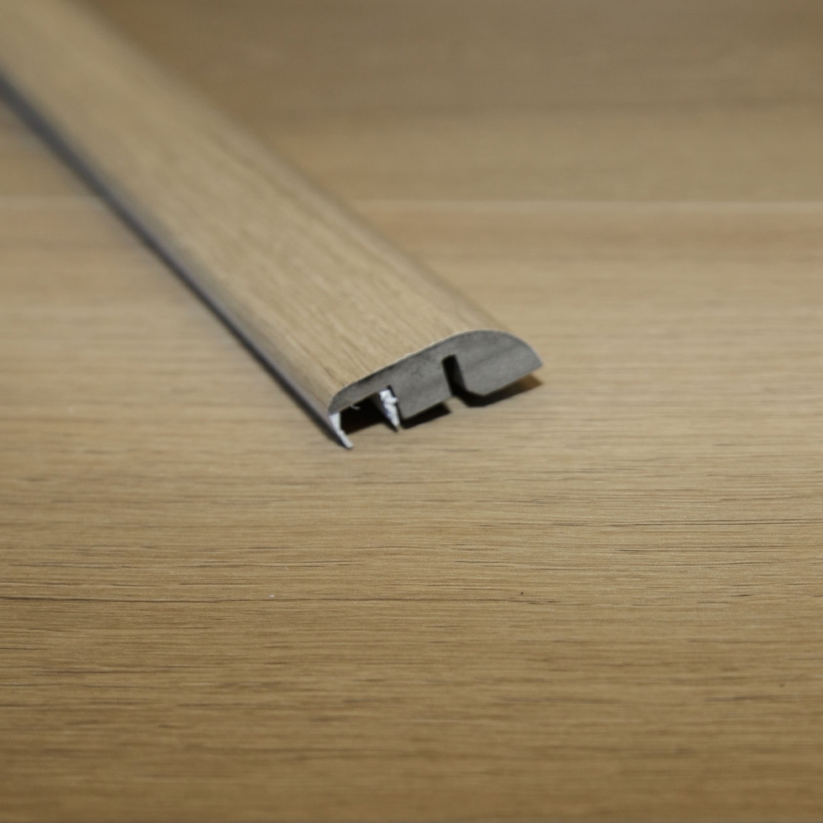Saddle Suede Reducer
